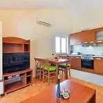 Family-friendly With Swimming Pool - 18098 *