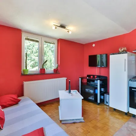 Family-friendly With Swimming Pool - 18098 * זאדאר