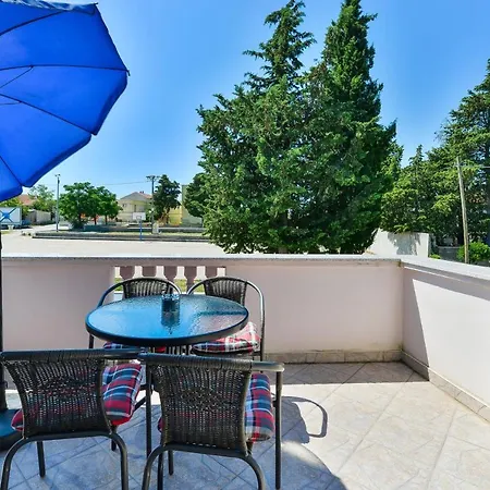 Family Friendly With A Swimming Pool - 18098 شقة زادار